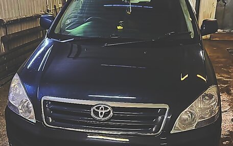 Toyota Ipsum II, 2001 год, 750 000 рублей, 1 фотография