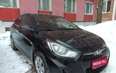 Hyundai Solaris II рестайлинг, 2012 год, 900 000 рублей, 1 фотография