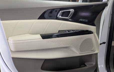 KIA Carnival, 2020 год, 4 700 000 рублей, 21 фотография