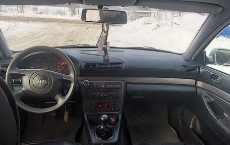 Audi A4, 1998 год, 250 000 рублей, 17 фотография