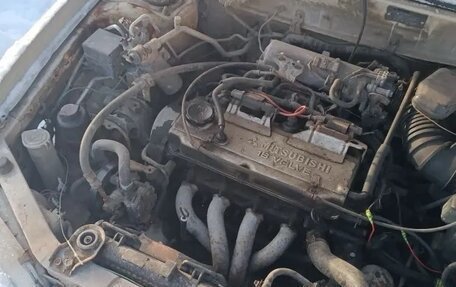 Mitsubishi Mirage VI рестайлинг, 1999 год, 100 000 рублей, 14 фотография