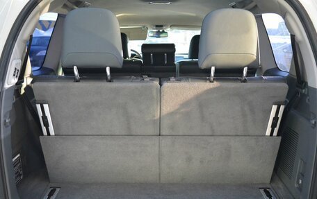 Toyota Land Cruiser Prado 150 рестайлинг 2, 2010 год, 2 650 000 рублей, 16 фотография