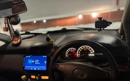 Toyota Ipsum II, 2001 год, 750 000 рублей, 14 фотография