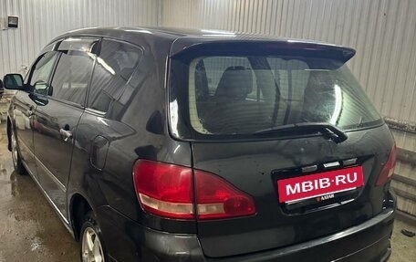 Toyota Ipsum II, 2001 год, 750 000 рублей, 6 фотография