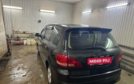 Toyota Ipsum II, 2001 год, 750 000 рублей, 5 фотография