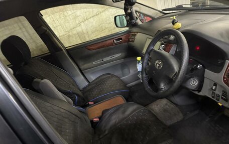 Toyota Ipsum II, 2001 год, 750 000 рублей, 26 фотография