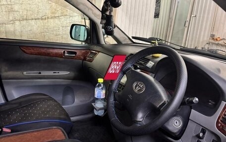 Toyota Ipsum II, 2001 год, 750 000 рублей, 22 фотография