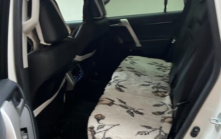 Toyota Land Cruiser Prado 150 рестайлинг 2, 2020 год, 6 550 000 рублей, 6 фотография