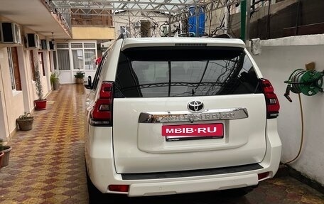 Toyota Land Cruiser Prado 150 рестайлинг 2, 2020 год, 6 550 000 рублей, 3 фотография