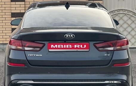 KIA Optima IV, 2018 год, 1 750 000 рублей, 10 фотография