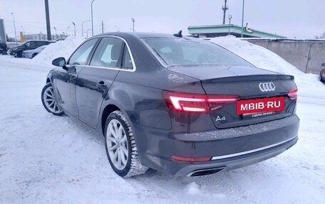 Audi A4, 2018 год, 2 840 000 рублей, 3 фотография