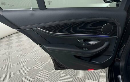 Mercedes-Benz E-Класс, 2019 год, 3 699 000 рублей, 10 фотография