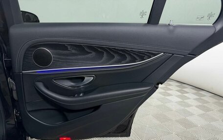 Mercedes-Benz E-Класс, 2019 год, 3 699 000 рублей, 27 фотография