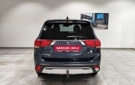 Mitsubishi Outlander III рестайлинг 3, 2020 год, 3 449 000 рублей, 6 фотография