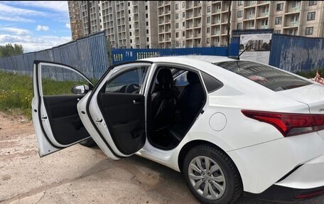 Hyundai Solaris II рестайлинг, 2020 год, 1 070 000 рублей, 6 фотография