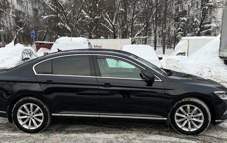 Volkswagen Passat B8 рестайлинг, 2017 год, 2 000 000 рублей, 5 фотография