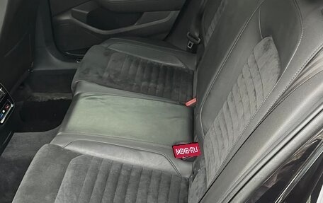 Volkswagen Passat B8 рестайлинг, 2017 год, 2 000 000 рублей, 14 фотография