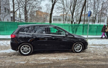 Mercedes-Benz B-Класс, 2019 год, 2 050 000 рублей, 7 фотография