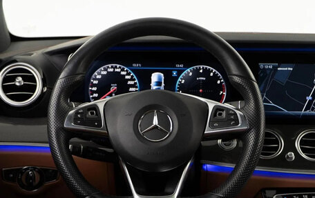 Mercedes-Benz E-Класс, 2017 год, 3 900 000 рублей, 1 фотография