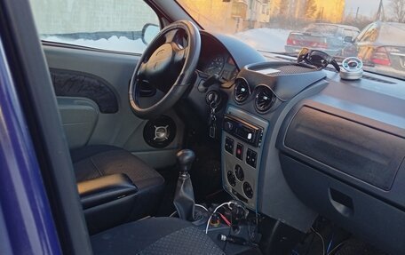 Renault Logan I, 2006 год, 165 000 рублей, 1 фотография