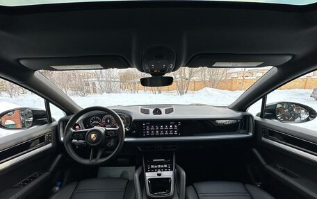 Porsche Cayenne III, 2024 год, 15 000 000 рублей, 16 фотография