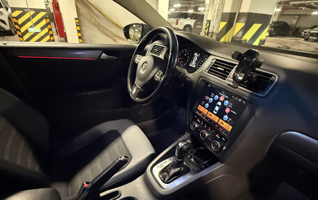 Volkswagen Jetta VI, 2014 год, 990 000 рублей, 4 фотография