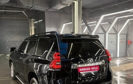 Toyota Land Cruiser Prado 150 рестайлинг 2, 2018 год, 6 050 000 рублей, 6 фотография