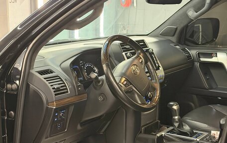 Toyota Land Cruiser Prado 150 рестайлинг 2, 2018 год, 6 050 000 рублей, 23 фотография