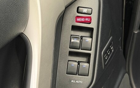 Toyota Land Cruiser Prado 150 рестайлинг 2, 2018 год, 6 050 000 рублей, 29 фотография