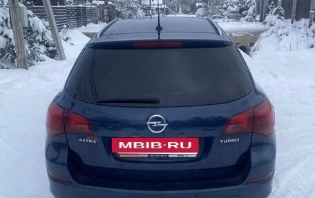 Opel Astra J, 2011 год, 550 000 рублей, 9 фотография