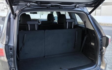 Toyota Highlander III, 2014 год, 3 150 000 рублей, 15 фотография