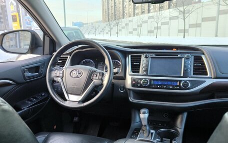 Toyota Highlander III, 2014 год, 3 150 000 рублей, 21 фотография