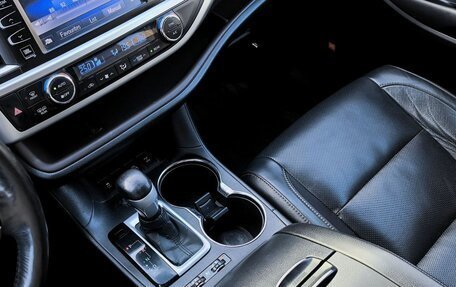 Toyota Highlander III, 2014 год, 3 150 000 рублей, 22 фотография