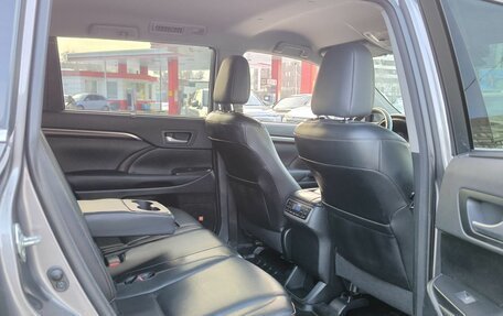 Toyota Highlander III, 2014 год, 3 150 000 рублей, 18 фотография