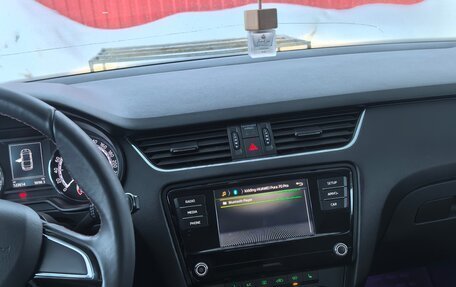 Skoda Octavia, 2018 год, 1 750 000 рублей, 12 фотография