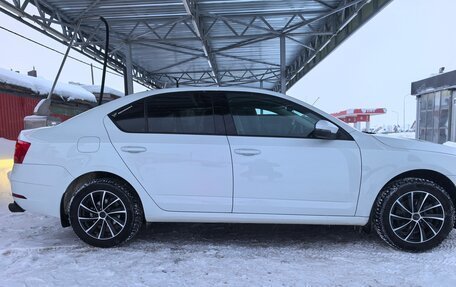 Skoda Octavia, 2018 год, 1 750 000 рублей, 9 фотография