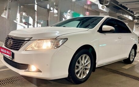 Toyota Camry, 2014 год, 1 545 000 рублей, 2 фотография