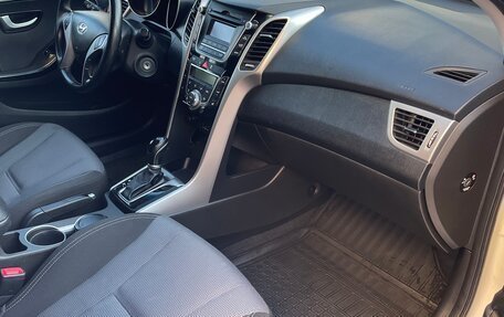 Hyundai i30 II рестайлинг, 2016 год, 1 150 000 рублей, 14 фотография