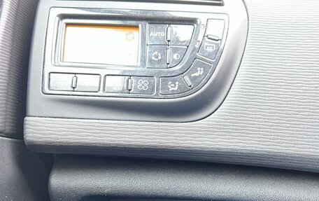 Citroen C4 Picasso II рестайлинг, 2012 год, 777 000 рублей, 23 фотография