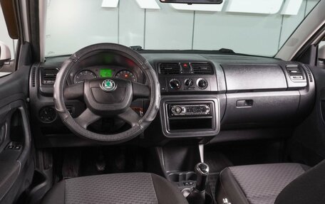 Skoda Fabia II, 2011 год, 579 000 рублей, 6 фотография