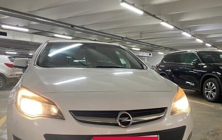 Opel Astra J, 2013 год, 630 000 рублей, 1 фотография