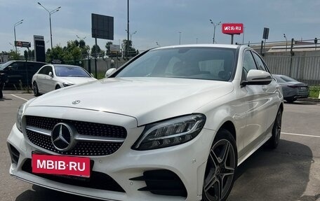 Mercedes-Benz C-Класс, 2019 год, 2 700 000 рублей, 1 фотография