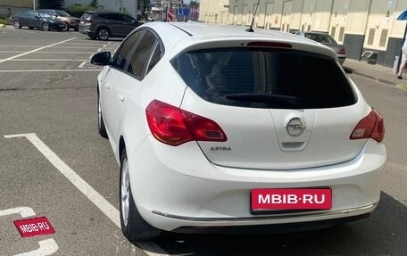 Opel Astra J, 2013 год, 630 000 рублей, 4 фотография