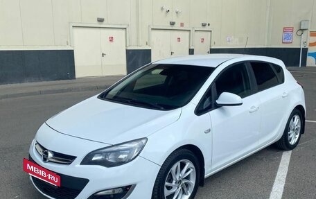 Opel Astra J, 2013 год, 630 000 рублей, 5 фотография