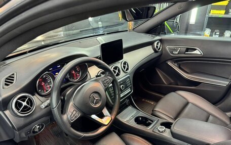 Mercedes-Benz CLA, 2018 год, 2 200 000 рублей, 10 фотография