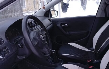 Volkswagen Polo VI (EU Market), 2011 год, 415 000 рублей, 14 фотография