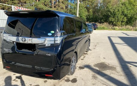 Toyota Vellfire II, 2016 год, 2 400 000 рублей, 9 фотография