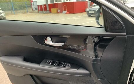 KIA Sportage IV рестайлинг, 2021 год, 2 200 000 рублей, 3 фотография