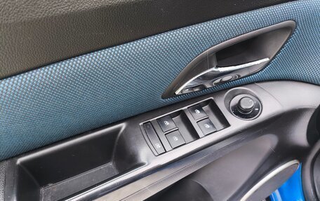 Chevrolet Cruze II, 2011 год, 740 000 рублей, 13 фотография