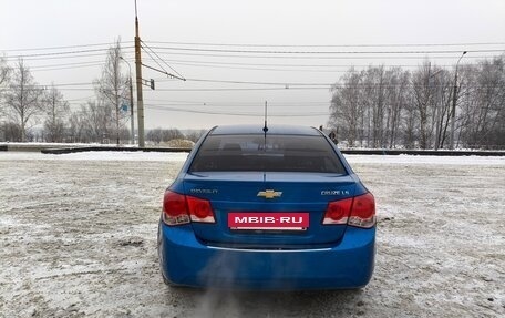 Chevrolet Cruze II, 2011 год, 740 000 рублей, 6 фотография